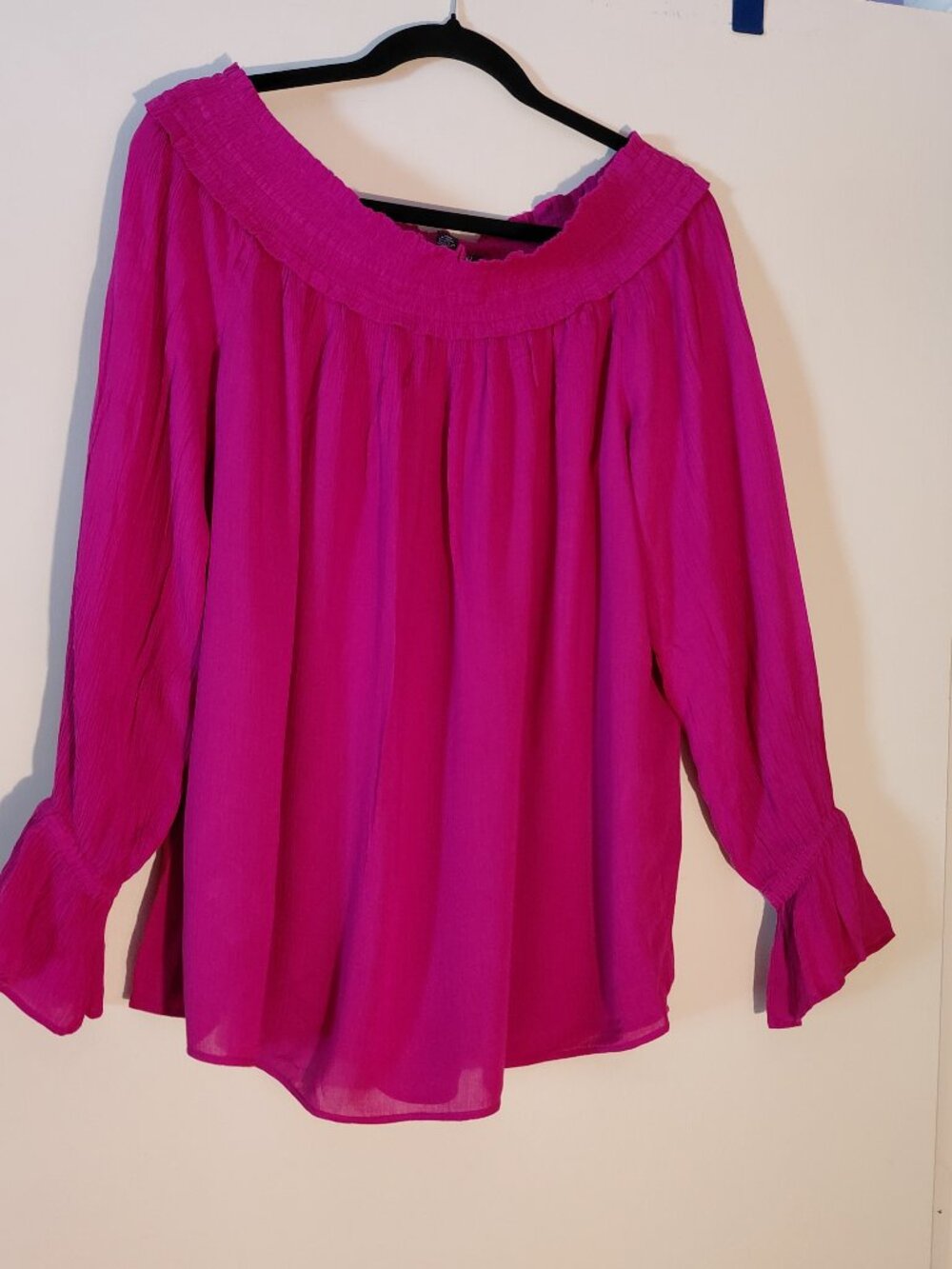INC International Women' s Vibrant Magenta Off the Shoulder Blouse size Large